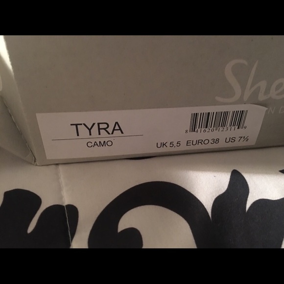 Boots - Picture 5 of 5